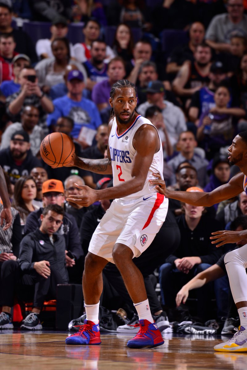 拜仁慕尼黑莱万多夫斯基帽子戏法（莱万多夫斯基为拜仁上演帽子戏法）