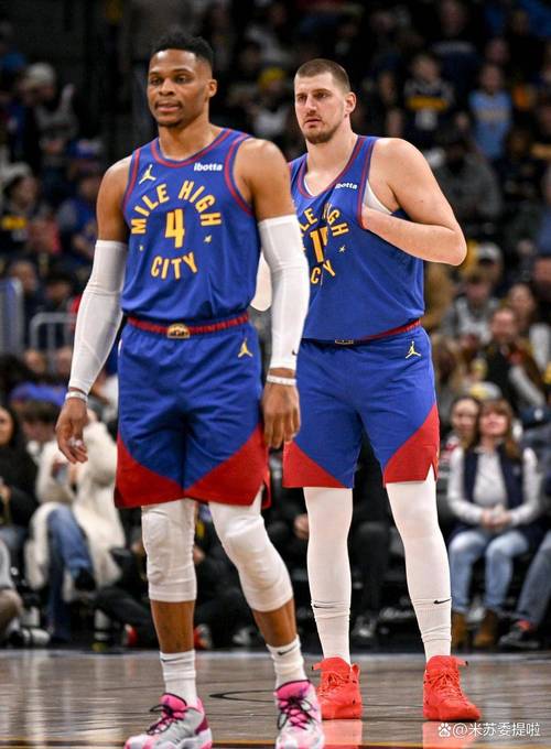 TA：那不勒斯满意霍伊伦的表现，他弥补了卢卡库伤缺的影响（TA：霍伊伦表现获那不勒斯认可，已补上卢卡库伤停空缺）