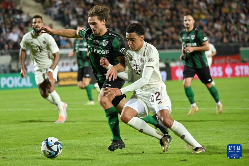 巴萨旧将：我的两座欧冠总被开玩笑；亚马尔达不到梅西的高度（前巴萨球员称欧冠双冠常遭调侃：亚马尔难达到梅西的高度）