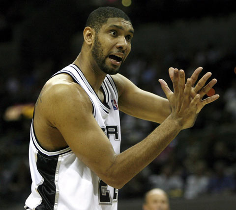 亚冠精英半场：牟再现破僵，朴青孝屡献神扑，江原1-0武里南联（亚冠精英半场战报：牟再现先拔头筹，朴青孝多次神扑，江原暂1-0武里南联）