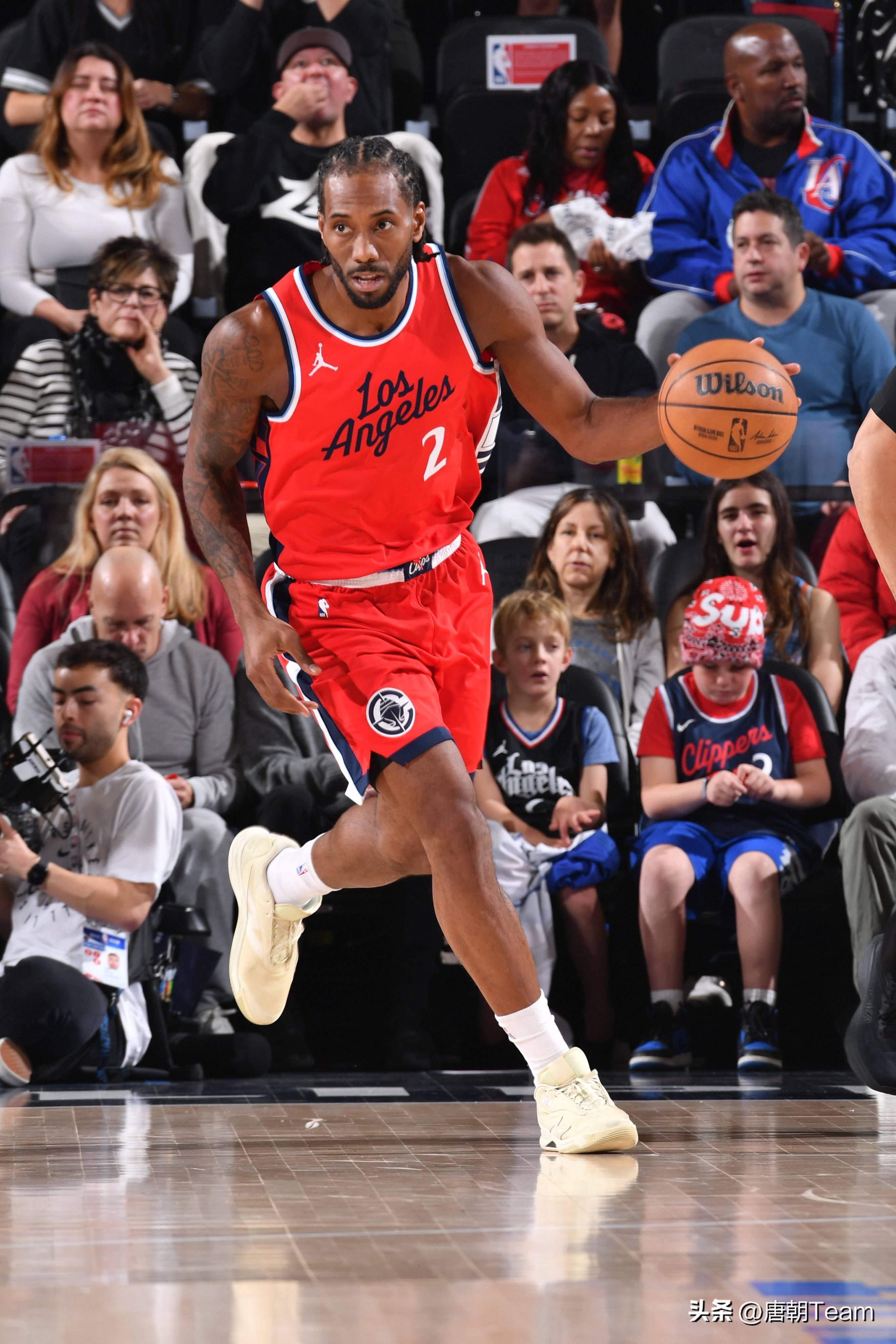 浙江队祝贺重庆铜梁龙与辽宁铁人成功冲超：2026中超见（浙江队恭贺重庆铜梁龙、辽宁铁人完成冲超，2026中超再相逢）